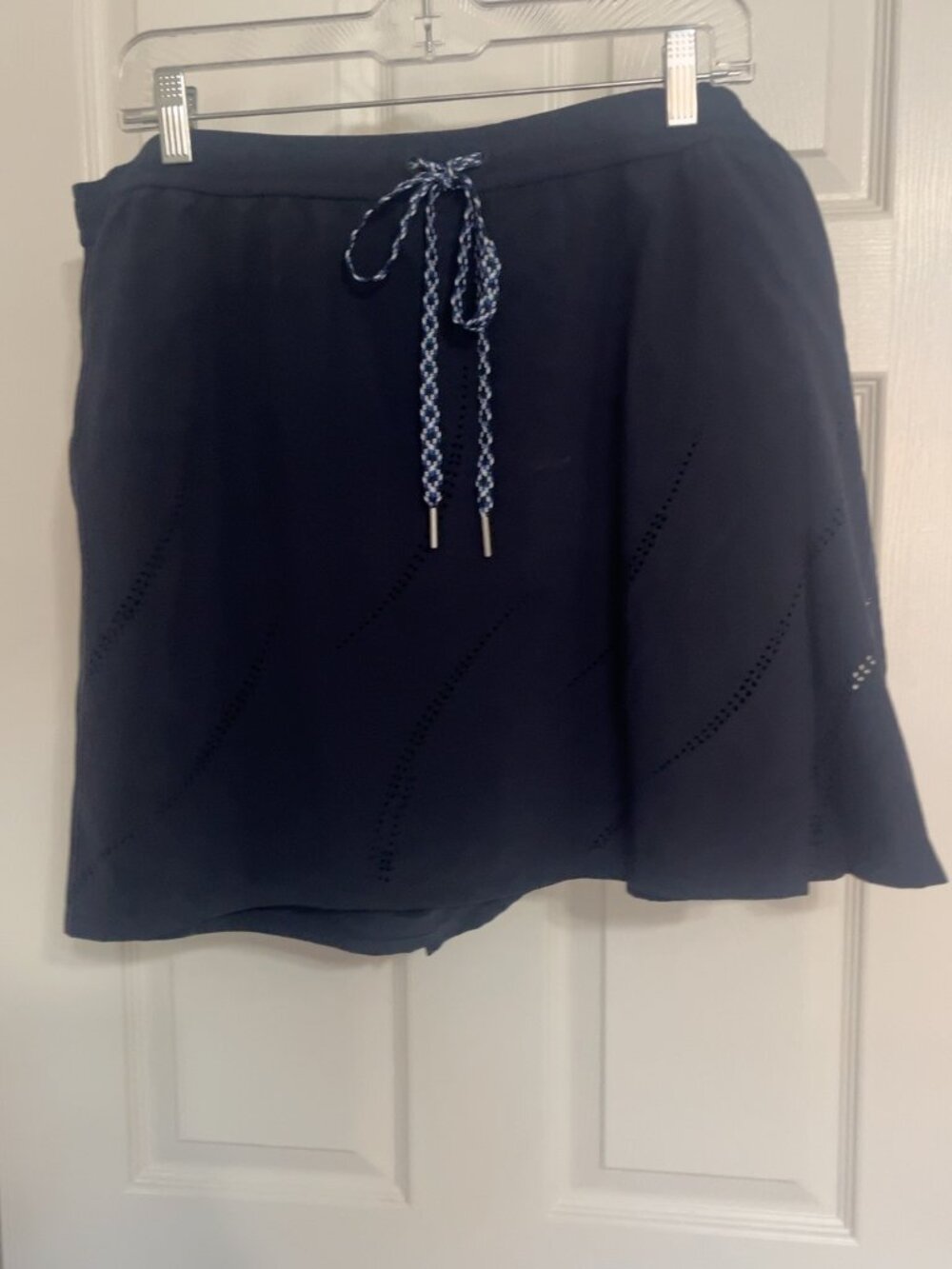 Talbots Navy Blue Performance Skort with Laser-Cut Detail XL